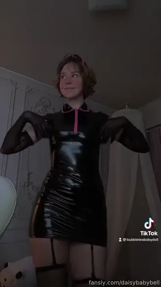 Bubbleteababydoll Latex Bodysuit Tease OnlyFans Video Leaked