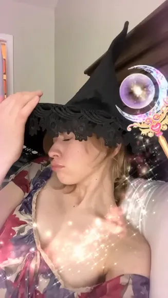 Bug Witch Hat Tease OnlyFans Video Leaked