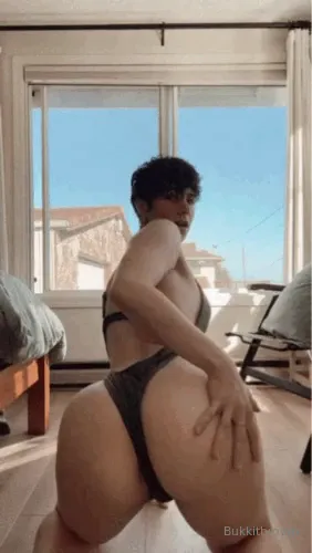 Bukkit Brown Thong Ass Twerking OnlyFans Video Leaked