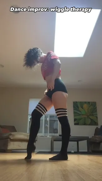 Bukkit Brown Thigh High Socks Dance OnlyFans Video Leaked