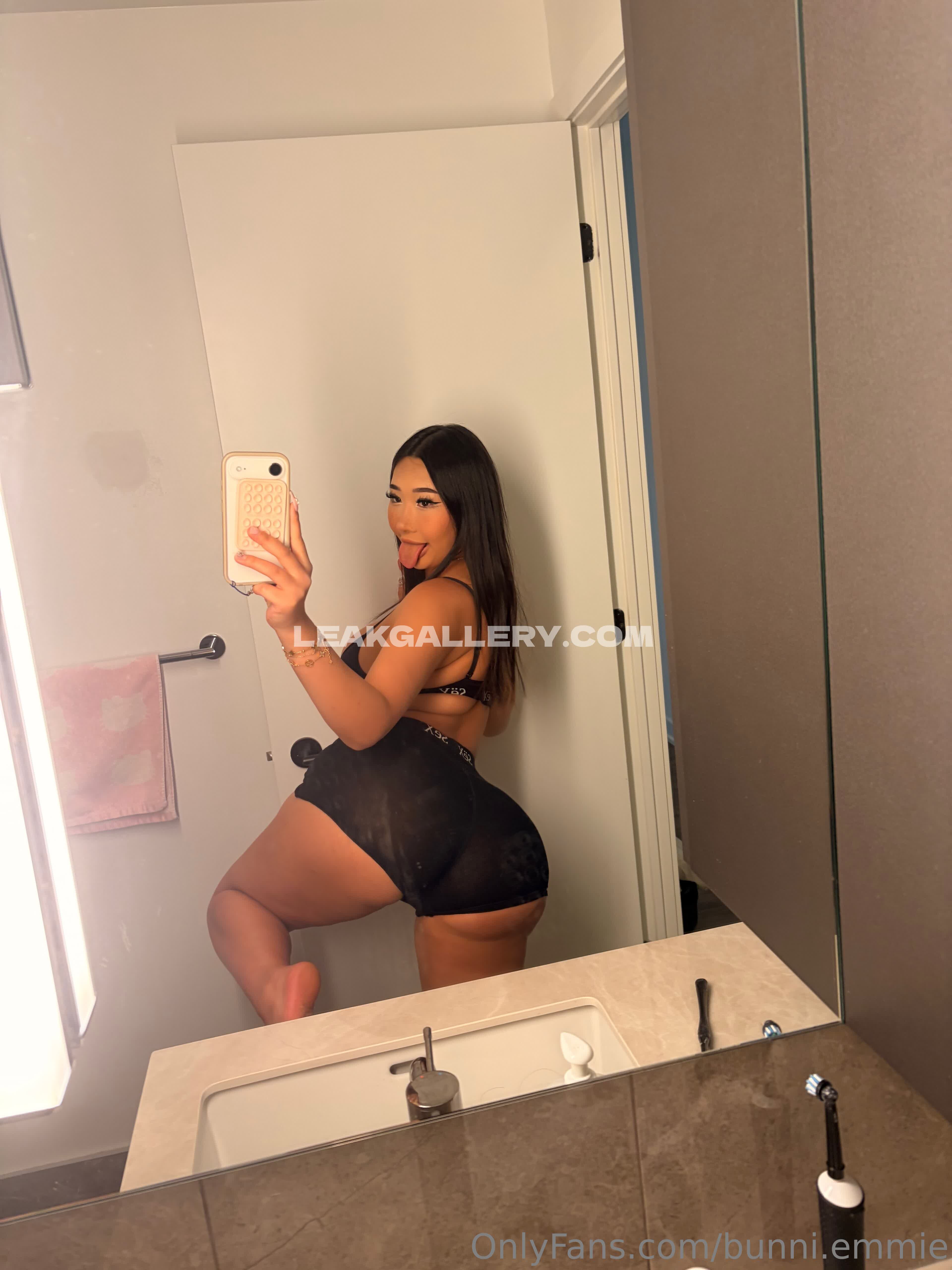 Bunni Exclusive Leaked Nude OnlyFans #13055259