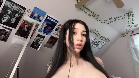 Bunnitraphouse Topless Bedroom Tease OnlyFans Video Leaked