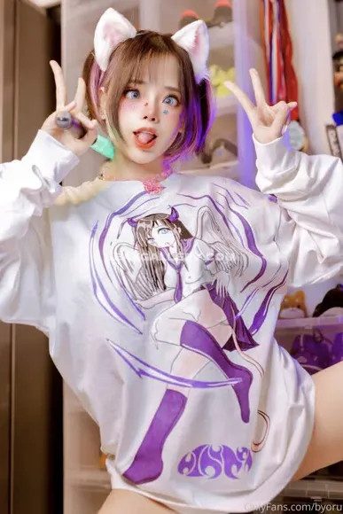 Byoru Cat Ear Headband Pose OnlyFans Photo Leaked