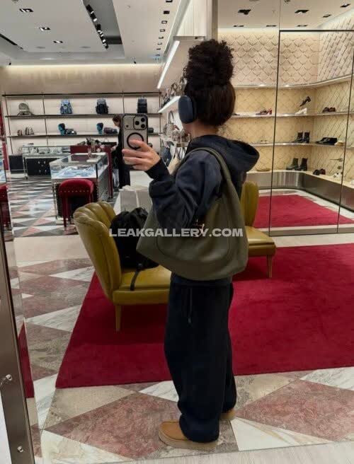 Bzllz Exclusive Leaked Nude OnlyFans #14594632