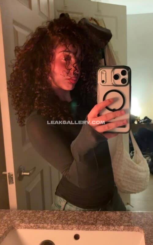 Bzllz Exclusive Leaked Nude OnlyFans #14670241