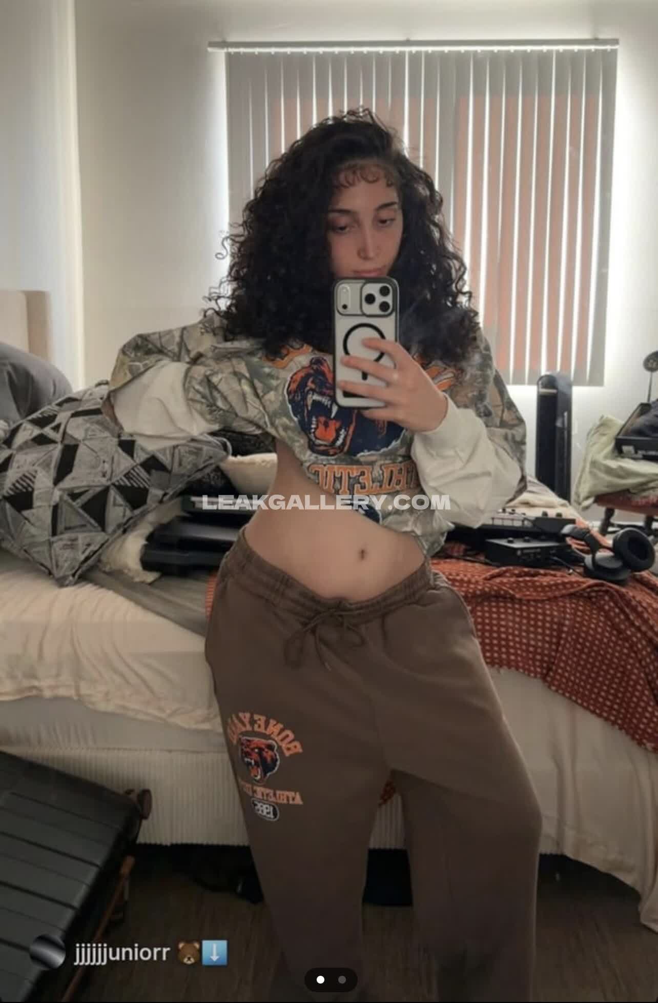 Bzllz Exclusive Leaked Nude OnlyFans #12593691