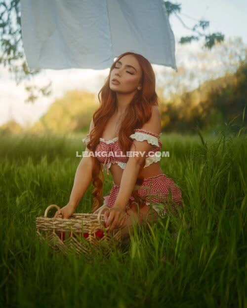 Caitchristinee Exclusive Leaked Nude OnlyFans #14770167