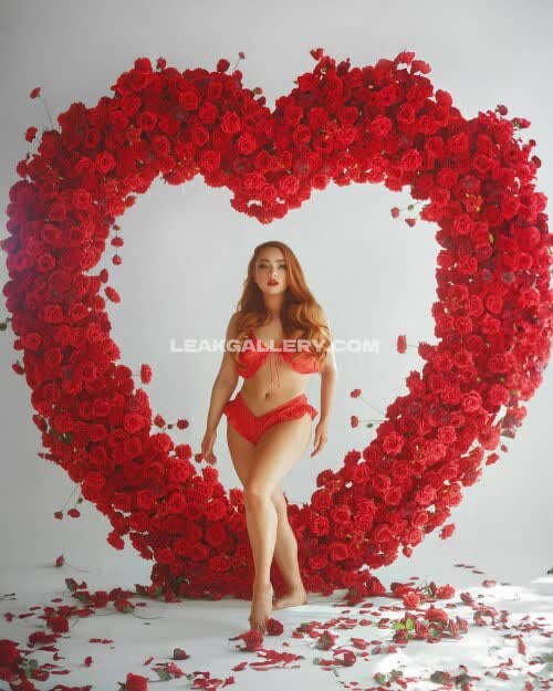 Caitchristinee Exclusive Leaked Nude OnlyFans #14269987