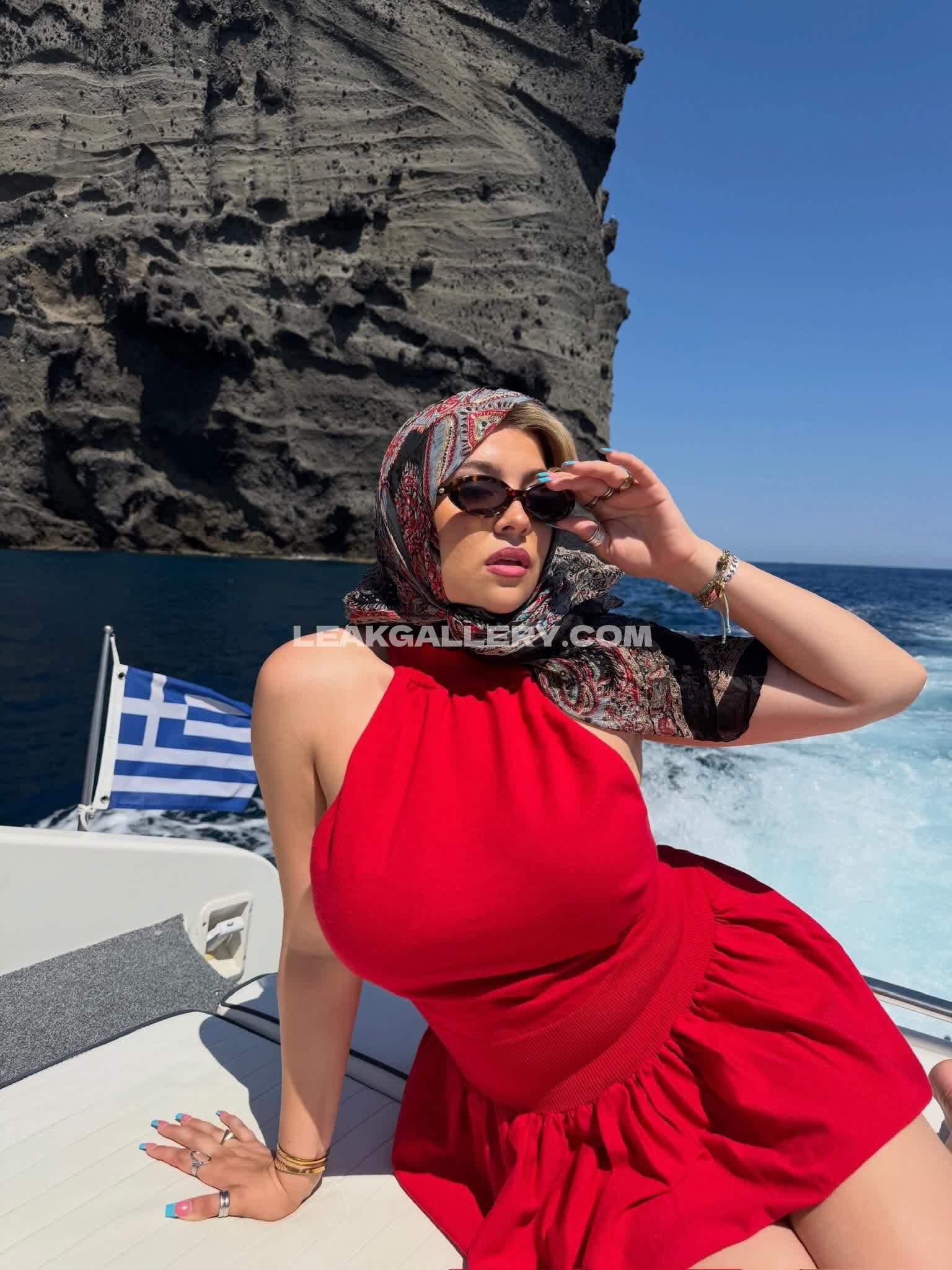 Caitybaser Exclusive Leaked Nude OnlyFans #12633652