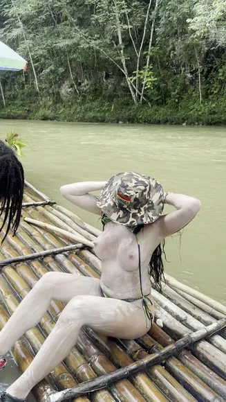 Callmeslooo Topless Bamboo Raft Ride OnlyFans Video Leaked