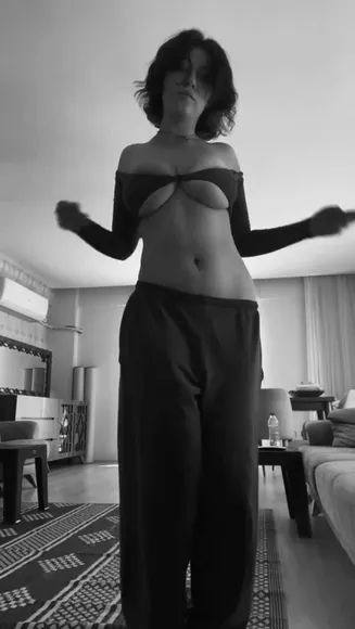 Cansucakal Braless Top Tease OnlyFans Video Leaked