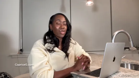 Capriceg92 Topless Boobs Display OnlyFans Video Leaked