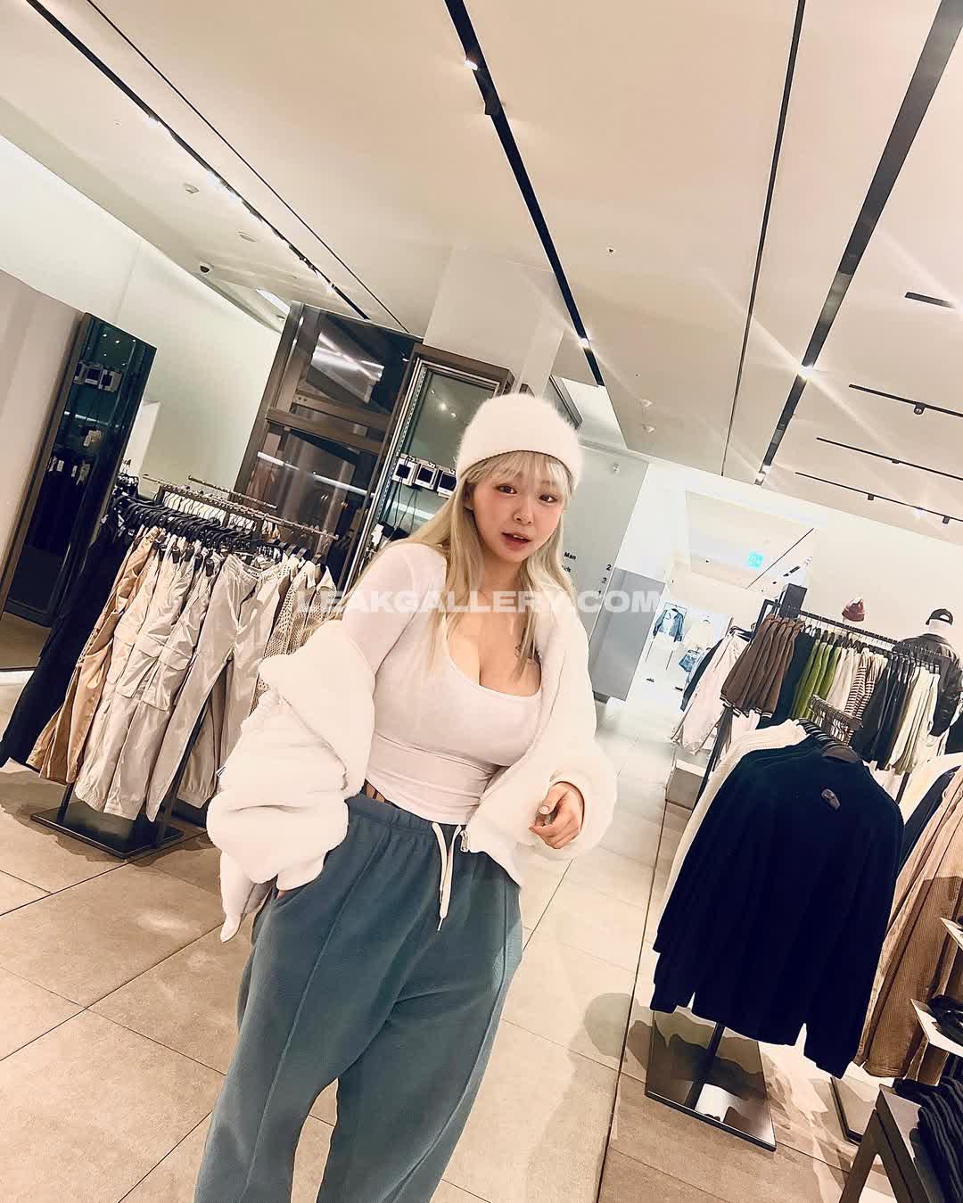 Cardi_gk Exclusive Leaked Nude OnlyFans #12293155