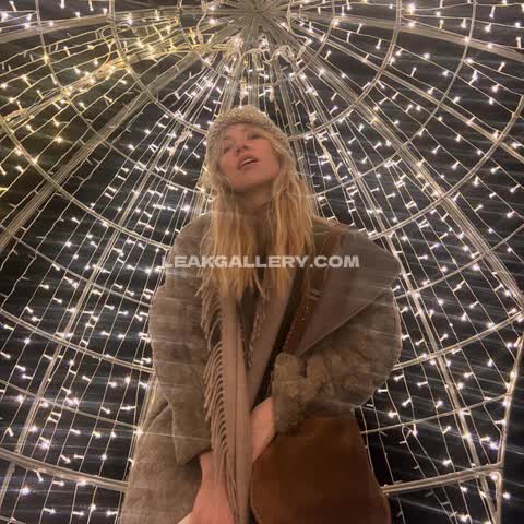 Carlyraejepsen Exclusive Leaked Nude OnlyFans #14802920