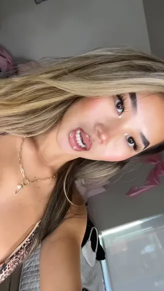 Cathleenzehn Leopard Bra Tease OnlyFans Video Leaked