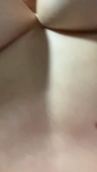 Celia_lora Full Nude Breast Display OnlyFans Video Leaked