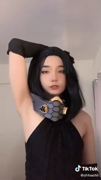 Chinachi Black Halter Neck Outfit OnlyFans Video Leaked
