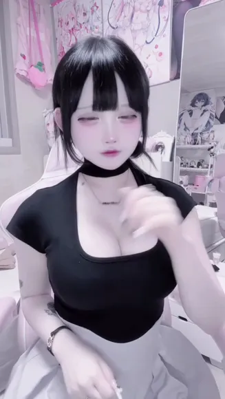 Ch2nii Black Top Tease OnlyFans Video Leaked