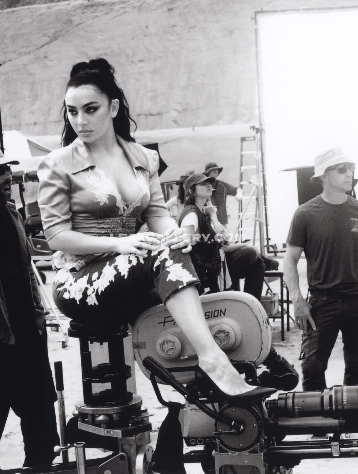 Charli_xcx Exclusive Leaked Nude OnlyFans #13480231