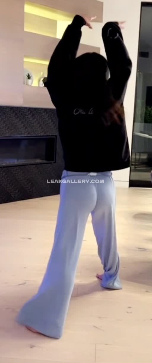 Charli Damelio Exclusive Leaked Nude OnlyFans #14619466