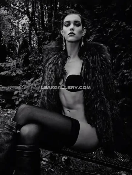charlotte_cardin