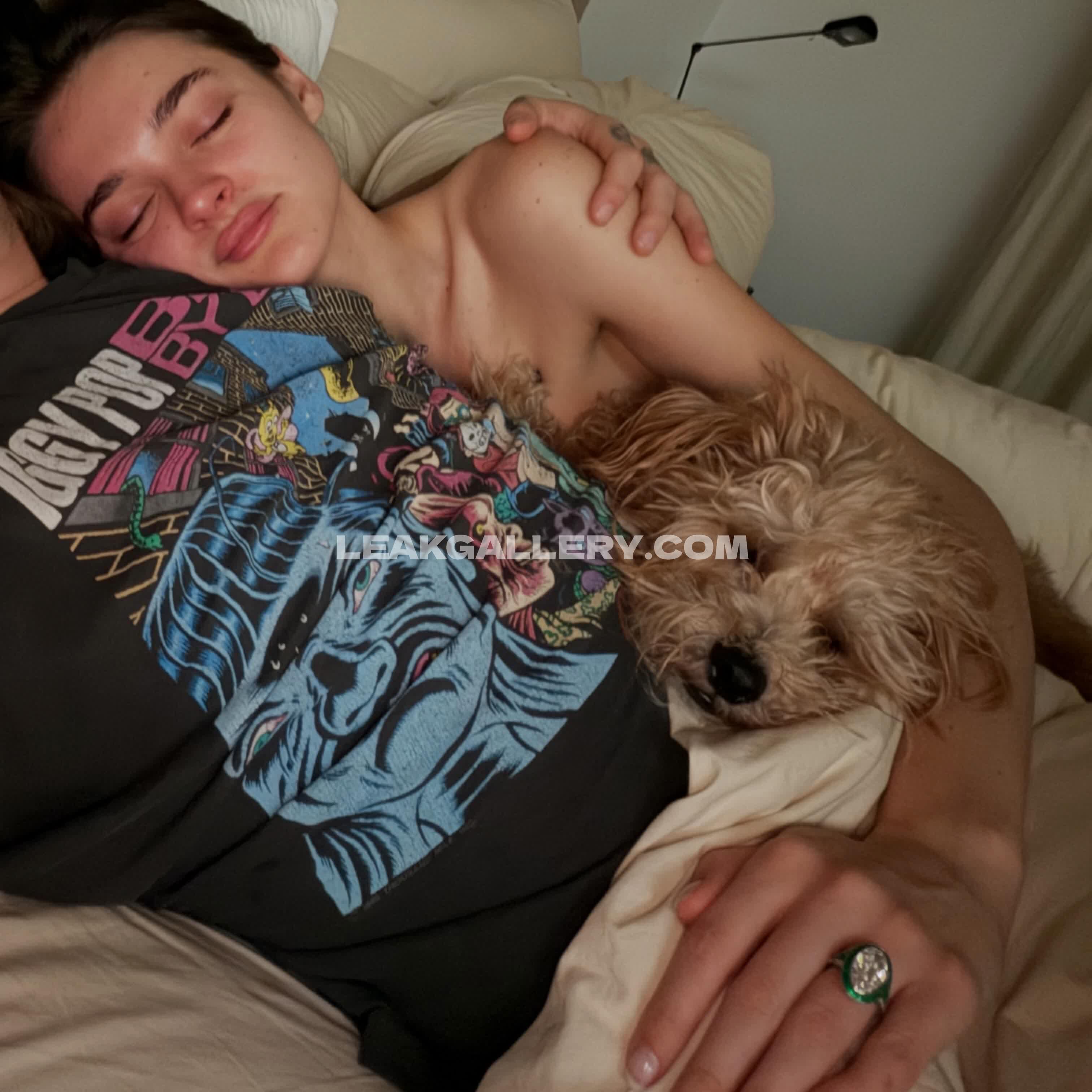 Charlotteslawrence Exclusive Leaked Nude OnlyFans #12705014
