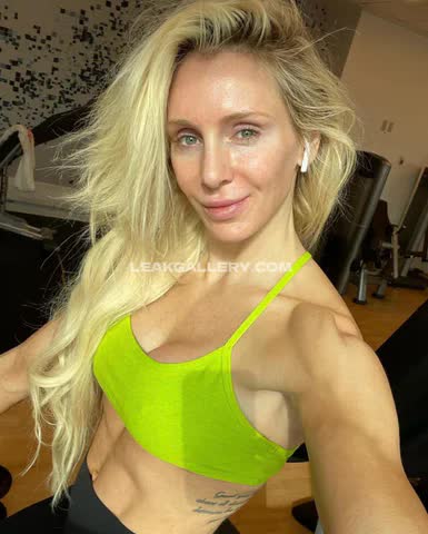 Charlottewwe Exclusive Leaked Nude OnlyFans #14851821