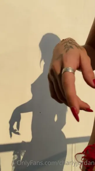 Charlyjordan Silhouette Ass Tease OnlyFans Video Leaked