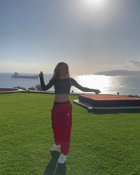 Charlyjordan Red Pants Outdoor Walk OnlyFans Video Leaked