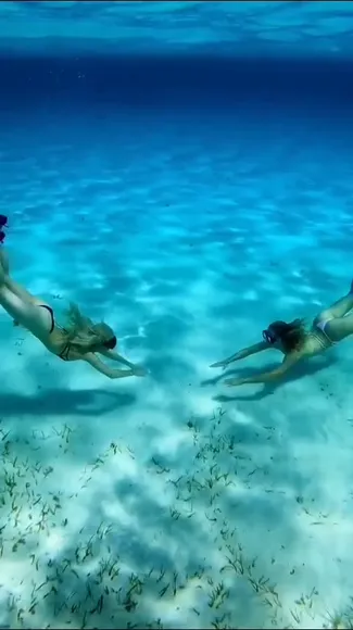 Charlyjordan Bikini Underwater Flip OnlyFans Video Leaked