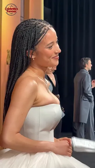 Chase.infiniti Strapless White Gown Cleavage OnlyFans Video Leaked