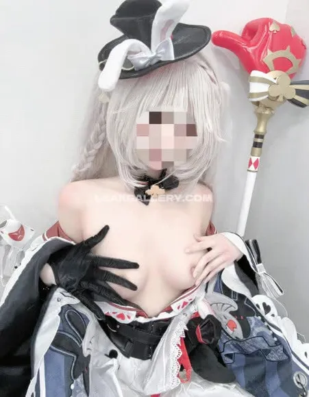 Checkout Bare Chested Cosplay Pose OnlyFans Photo Leaked