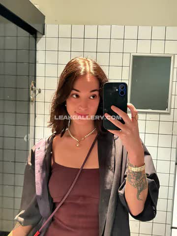 Cheekymz Braless Top Tease OnlyFans Photo Leaked