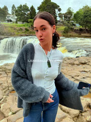 Cheekymz White Top Outdoor Pose OnlyFans Photo Leaked
