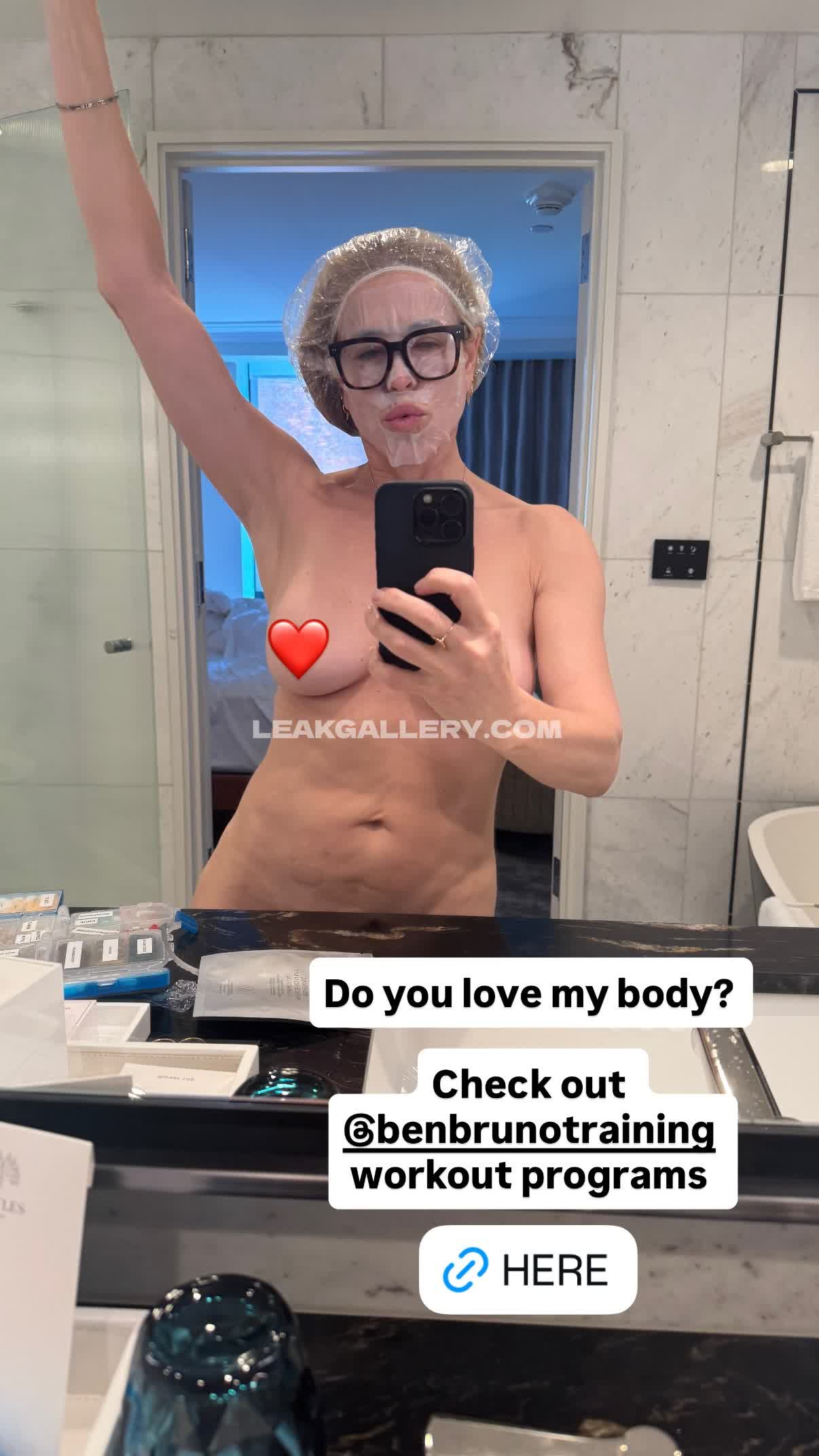 Chelseahandler Exclusive Leaked Nude OnlyFans #12932622