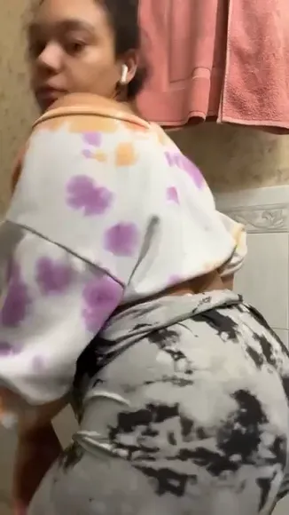 Cherlynnreels Midriff Baring Crop Top OnlyFans Video Leaked