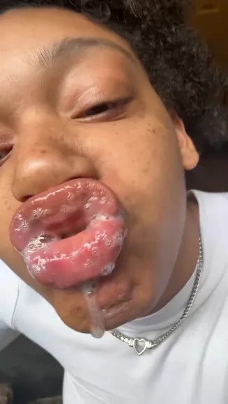 Cherlynnreels Foamy Lip Blow OnlyFans Video Leaked