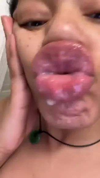 Cherlynnreels Licking Lips Close Up OnlyFans Video Leaked