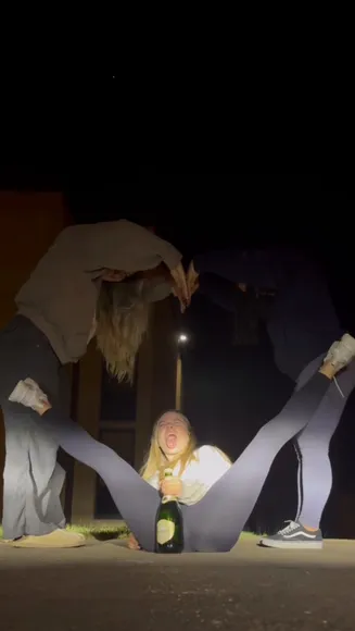 Cheyannerad Legs Spread Outdoors OnlyFans Video Leaked