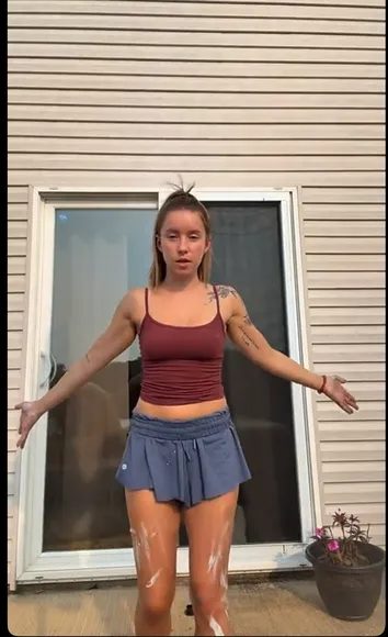 Cheyannerad Soapy Legs Tease OnlyFans Video Leaked