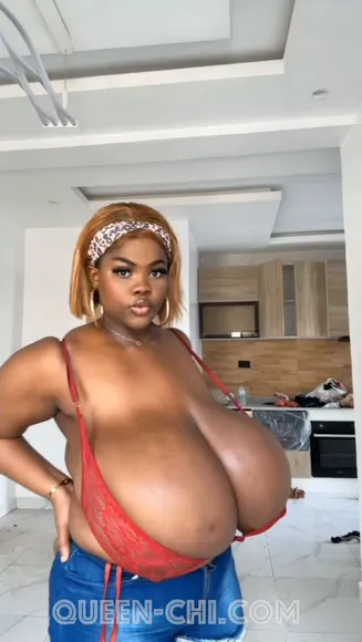Chiomalovv Red Lace Bra Tease OnlyFans Video Leaked