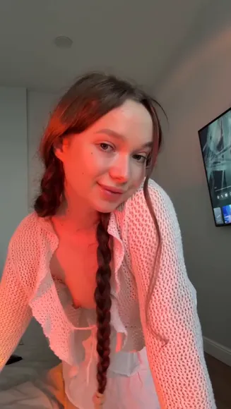 chloe_skin