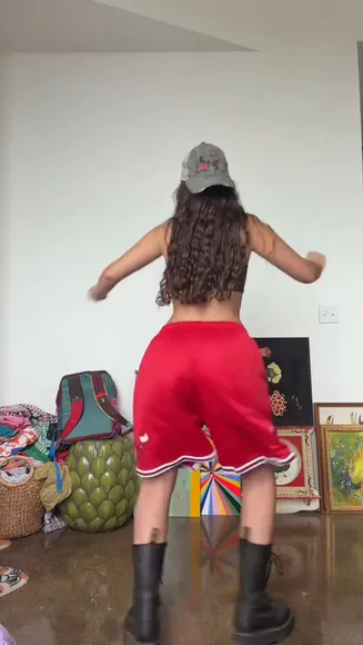 Chloeforero Red Shorts Ass Twerk OnlyFans Video Leaked
