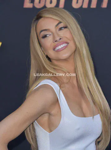 Chrishell_stause ภาพหลุดนู้ด OnlyFans สุดเอ็กซ์คลูซีฟ #15399456