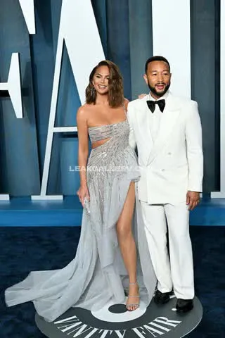 chrissy_teigen