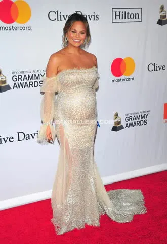 chrissy_teigen