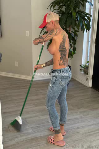 Christiebrimberry Exclusive Leaked Nude OnlyFans #14270982