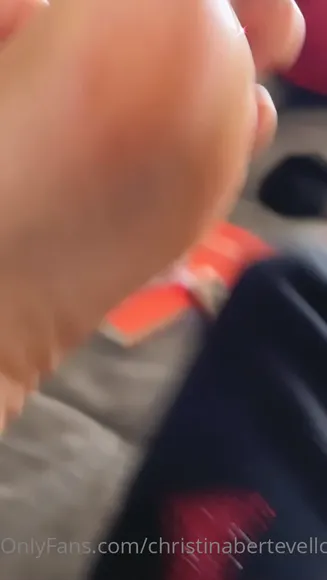 Christinabertevello Black Toenail Pedicure Tease OnlyFans Video Leaked
