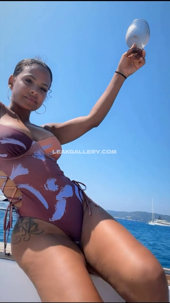 Christinamilian 独占リークされたOnlyFansヌード #13517907