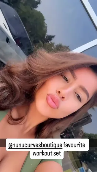 Chromazz Green Sports Bra Tease OnlyFans Video Leaked